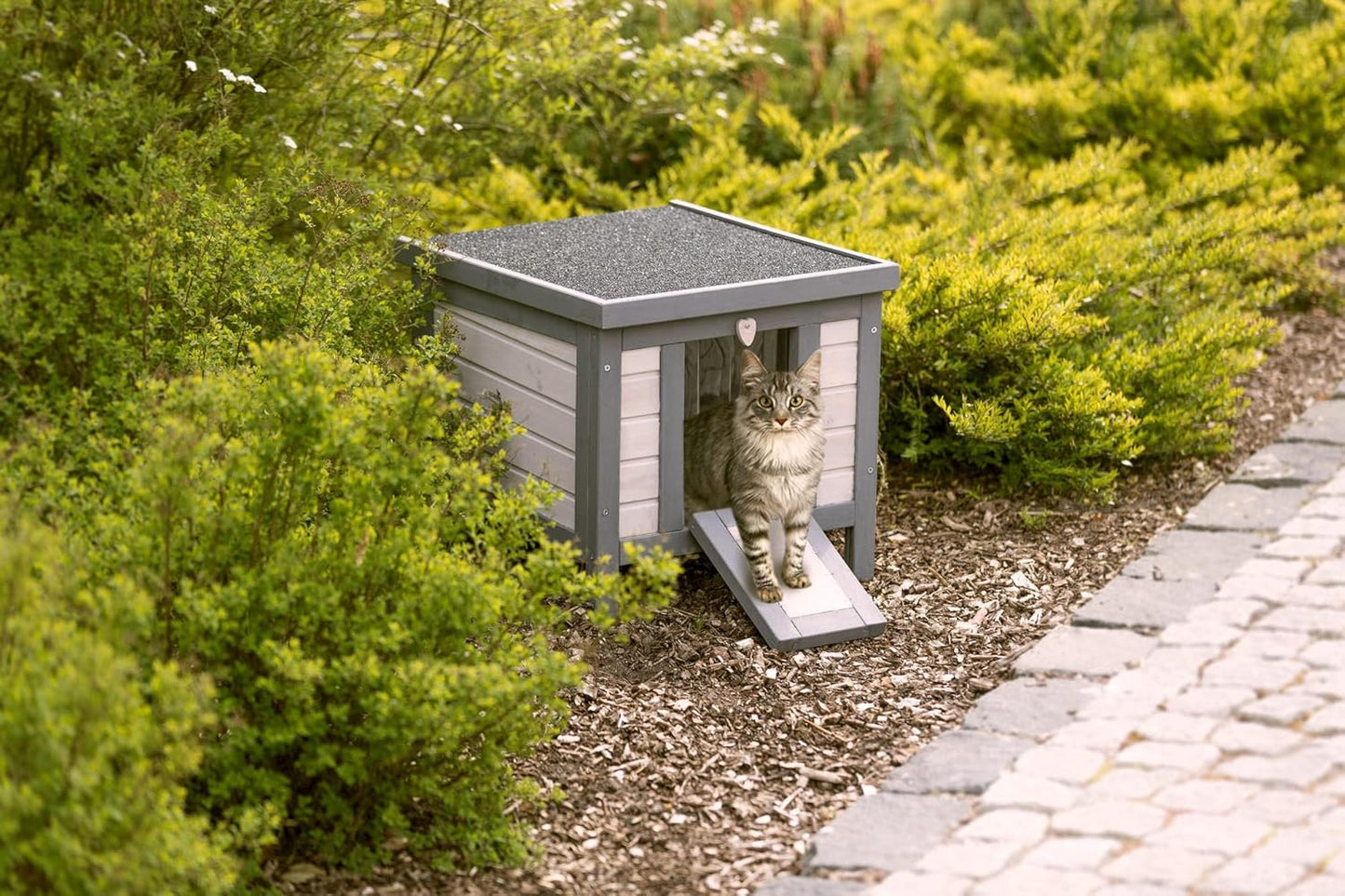 Luxury Outdoor Pet House with Insulation